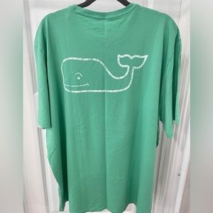 Vineyard Vines mens tshirt. Size XXL